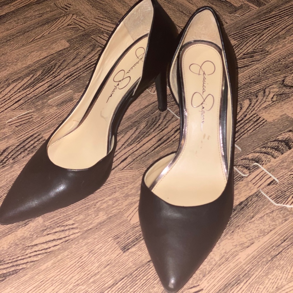 Jessica Simpson Prizma Leather d’Orsay Pump